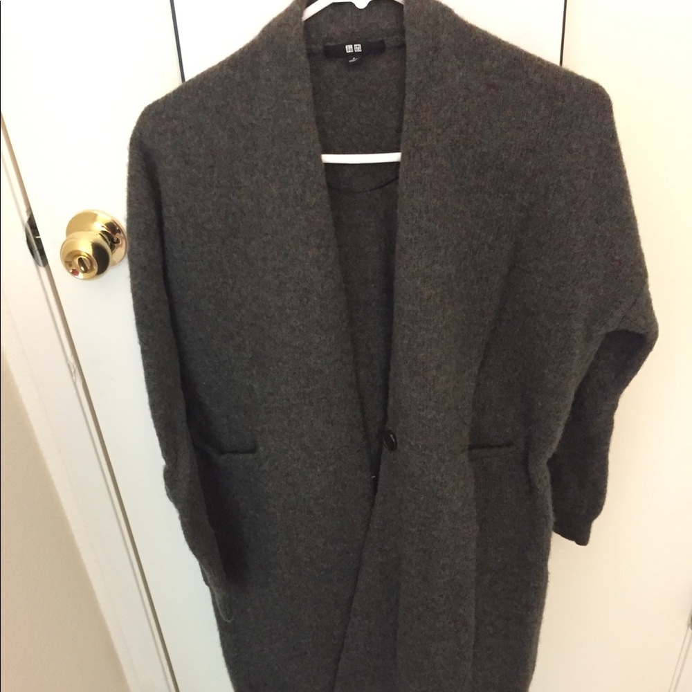 Uniqlo Long Cardigan Size Small